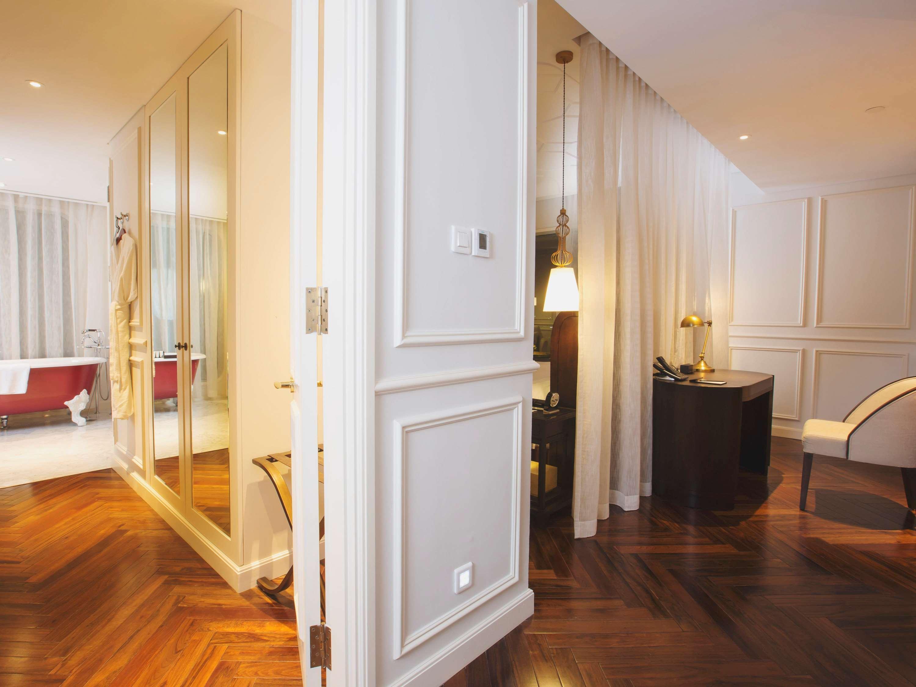 होटल Des Arts Saigon Mgallery Collection 5*